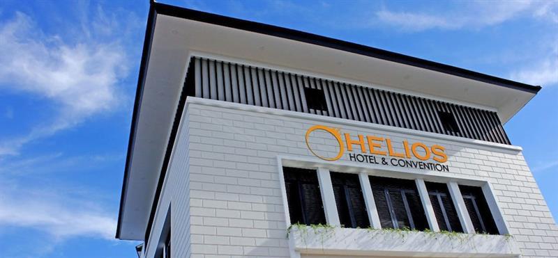 Helios Hotel Bone Watampone Bagian luar foto